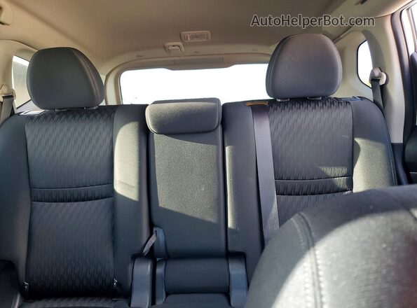 KNMAT2MT9KP535060 2019 NISSAN ROGUE White Rear seats view