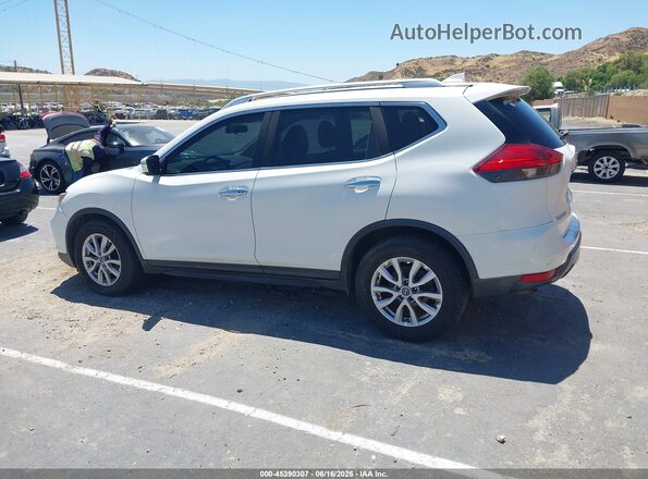 KNMAT2MTXHP543757 2017 NISSAN ROGUE White 360 interior view