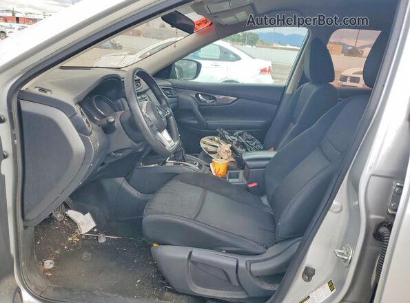 KNMAT2MTXJP500302 2018 NISSAN ROGUE Серебряный 