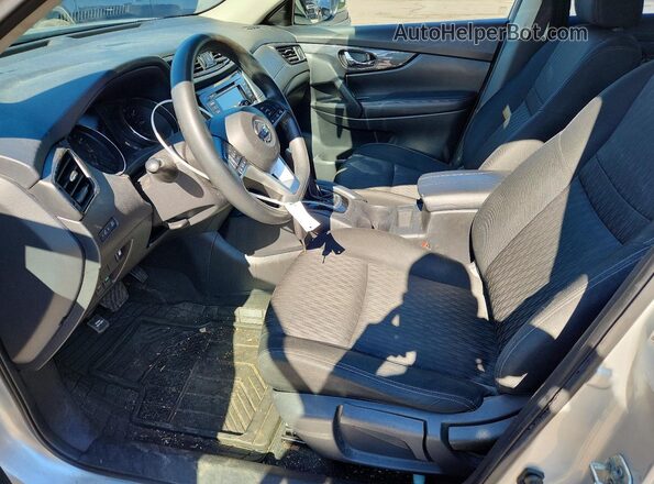 KNMAT2MTXJP602554 2018 NISSAN ROGUE Silver Vista interior delantera