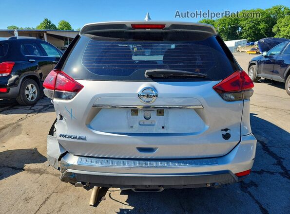 KNMAT2MTXJP602554 2018 NISSAN ROGUE Silver Vista trasera