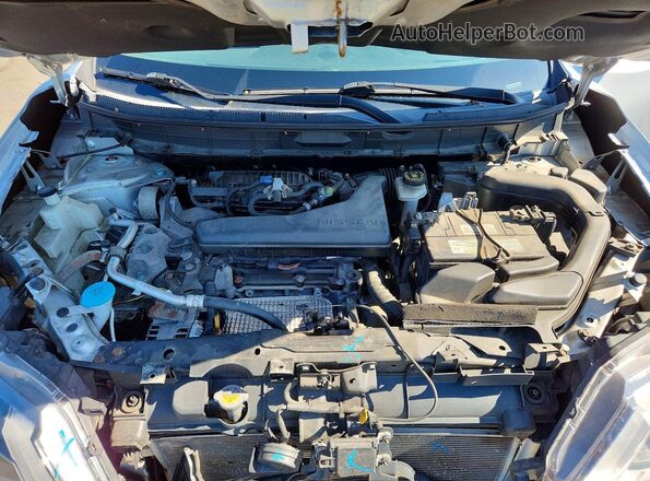 KNMAT2MTXJP602554 2018 NISSAN ROGUE Silver Vista del compartimento del motor