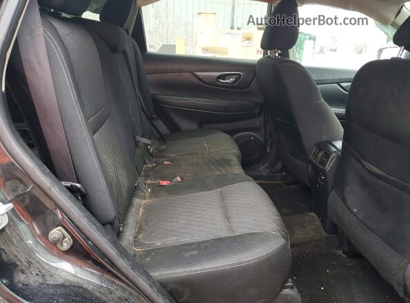 KNMAT2MV0HP544224 2017 NISSAN ROGUE Black Вид задньої частини салону