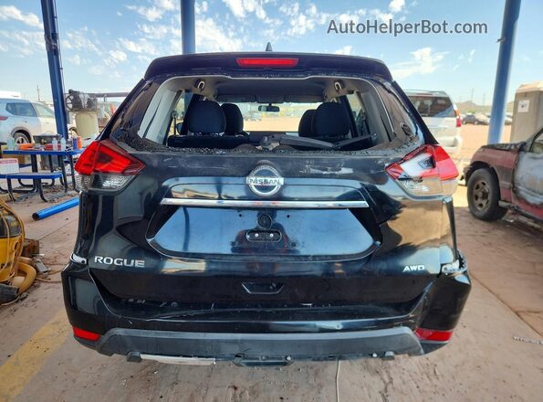 KNMAT2MV0HP558818 2017 NISSAN ROGUE Black Հետևի տեսք