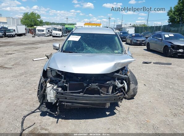 KNMAT2MV0HP575067 2017 NISSAN ROGUE Silver Front view