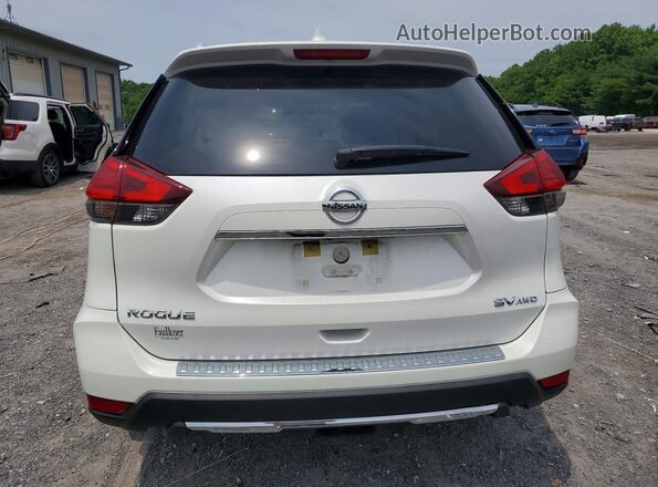 KNMAT2MV0HP597277 2017 NISSAN ROGUE White Rear view