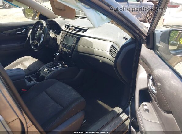KNMAT2MV0JP559151 2018 NISSAN ROGUE Gray Front interior view