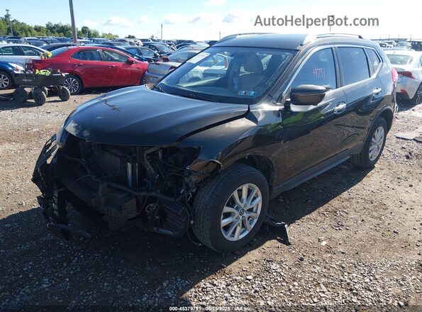 KNMAT2MV1HP513855 2017 NISSAN ROGUE Черный Передняя левая четверть