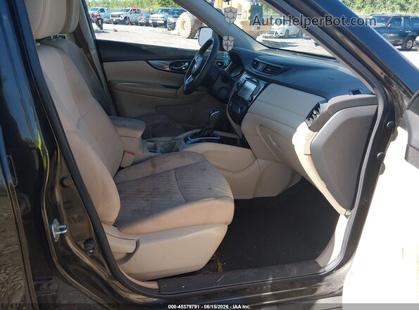 KNMAT2MV1HP513855 2017 NISSAN ROGUE Черный Вид салона спереди