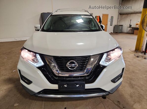 KNMAT2MV1HP522085 2017 NISSAN ROGUE White 