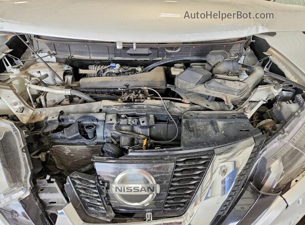 KNMAT2MV1HP609999 2017 NISSAN ROGUE Silver Շարժիչի բաժամունքի տեսք