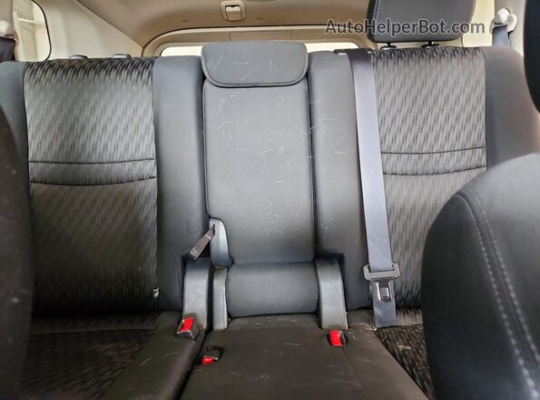 KNMAT2MV1HP609999 2017 NISSAN ROGUE Silver Հետևի նստատեղերի տեսք