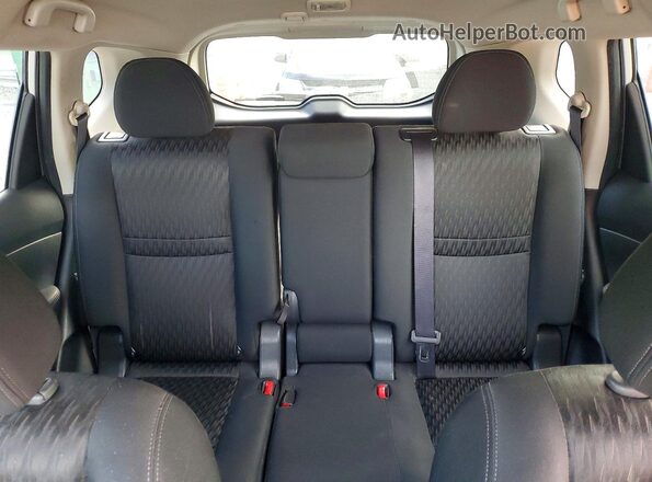 KNMAT2MV1JP503414 2018 NISSAN ROGUE Silver Вид задніх сидінь