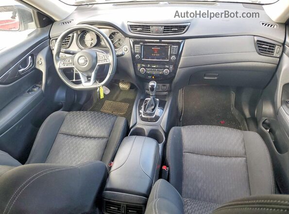 KNMAT2MV1JP503414 2018 NISSAN ROGUE Silver Вид панелі приладів