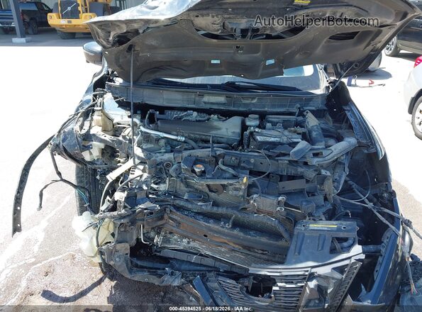 KNMAT2MV1JP588903 2018 NISSAN ROGUE Black Rear view