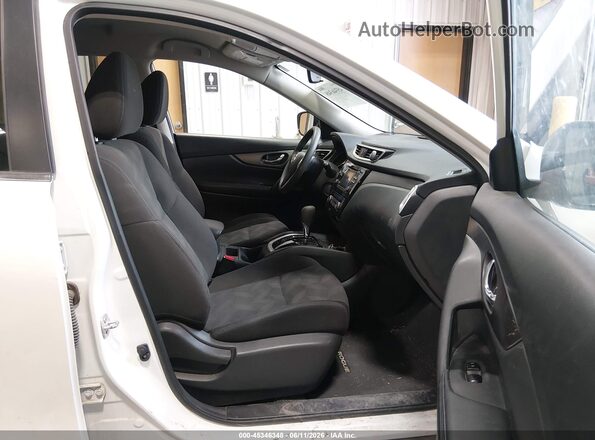 KNMAT2MV2GP626308 2016 NISSAN ROGUE White Front interior view