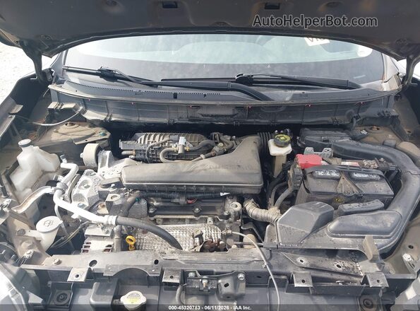 KNMAT2MV2HP575572 2017 NISSAN ROGUE Зеленый Вид сзади