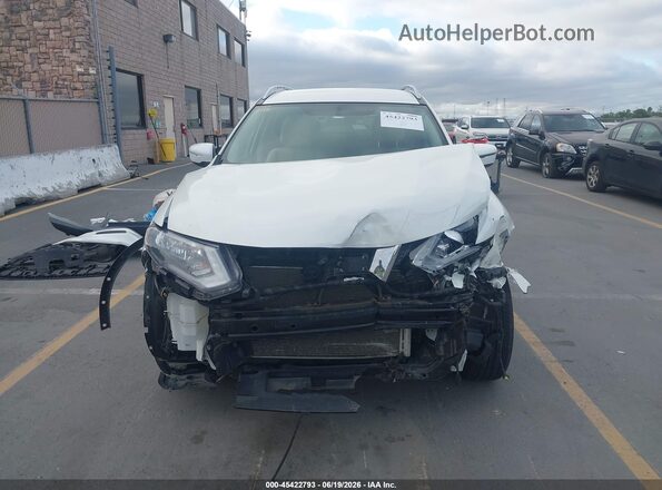 KNMAT2MV2HP592873 2017 NISSAN ROGUE White 
