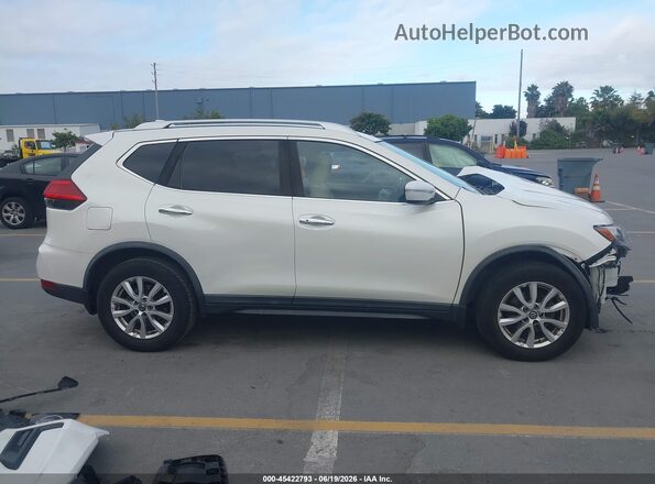 KNMAT2MV2HP592873 2017 NISSAN ROGUE White 