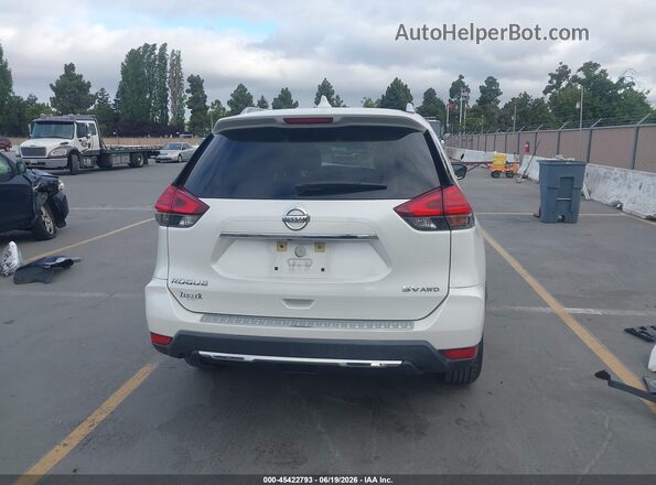 KNMAT2MV2HP592873 2017 NISSAN ROGUE White 
