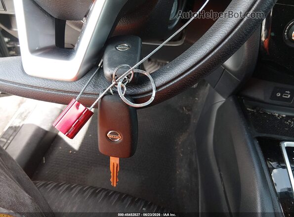 KNMAT2MV2JP545011 2018 NISSAN ROGUE Black Вид панелі приладів