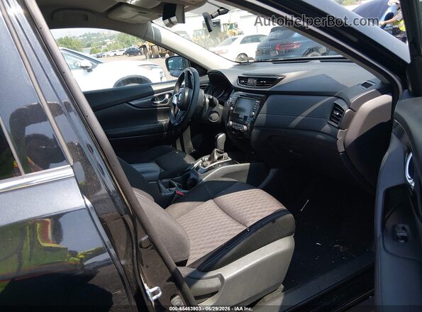 KNMAT2MV2JP621035 2018 NISSAN ROGUE Black Front interior view