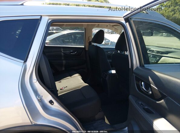 KNMAT2MV3HP563141 2017 NISSAN ROGUE Silver VIN კოდის სტიკერის ხედი