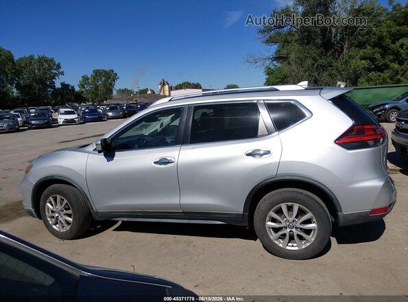 KNMAT2MV3HP563141 2017 NISSAN ROGUE Silver სალონის 360-გრადუსიანი ხედი