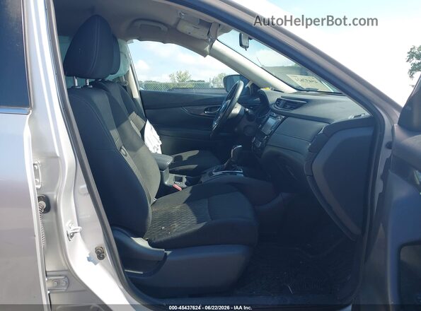 KNMAT2MV3HP571854 2017 NISSAN ROGUE Gray Widok wnętrza z przodu