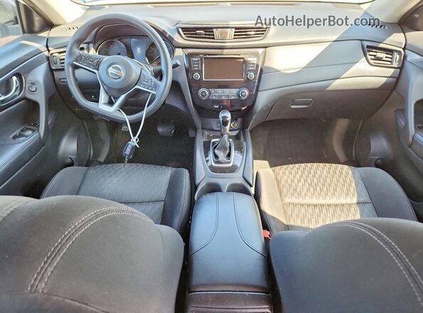 KNMAT2MV3JP526757 2018 NISSAN ROGUE White Вид панелі приладів