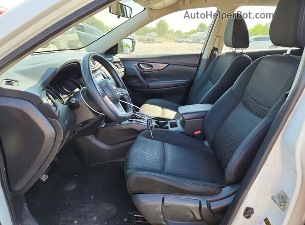KNMAT2MV3JP526757 2018 NISSAN ROGUE White Вид салону спереду