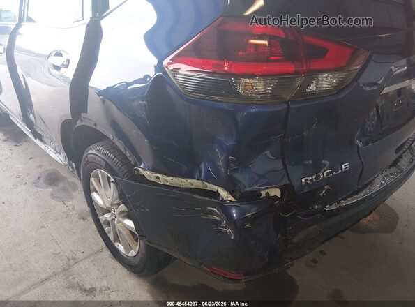 KNMAT2MV3JP558558 2018 NISSAN ROGUE Blue Front view