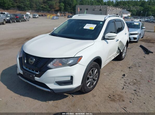KNMAT2MV3JP570077 2018 NISSAN ROGUE Белый Передняя левая четверть