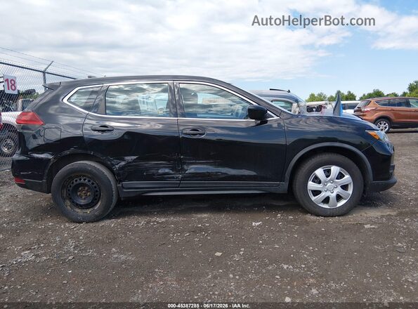 KNMAT2MV3JP581046 2018 NISSAN ROGUE Black Вид задньої частини салону