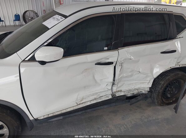 KNMAT2MV3JP584352 2018 NISSAN ROGUE White Front view