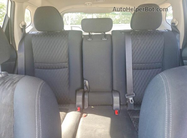 KNMAT2MV3JP616510 2018 NISSAN ROGUE White Rear seats view