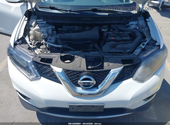 KNMAT2MV4GP688339 2016 NISSAN ROGUE White Rear view