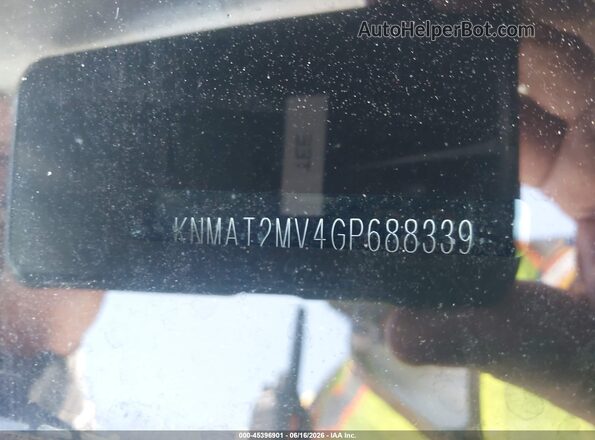 KNMAT2MV4GP688339 2016 NISSAN ROGUE White Engine compartment view