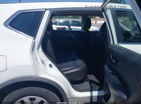 KNMAT2MV4GP688339 2016 NISSAN ROGUE White VIN sticker view