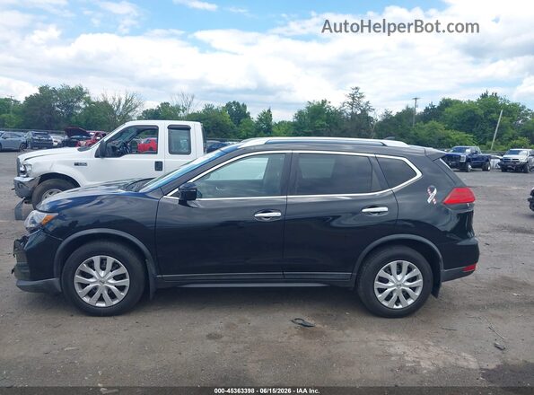 KNMAT2MV4HP521965 2017 NISSAN ROGUE Черный 