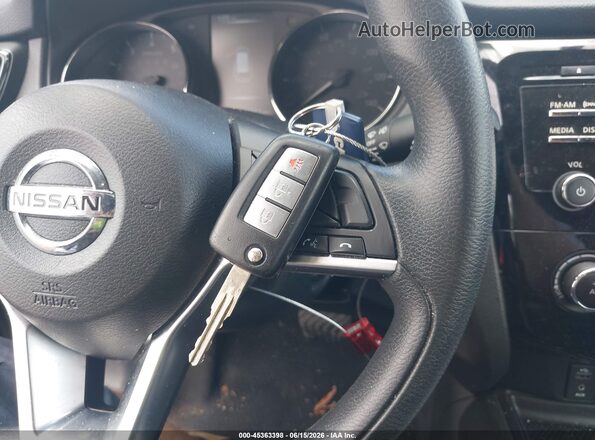 KNMAT2MV4HP521965 2017 NISSAN ROGUE Черный Вид панели приборов