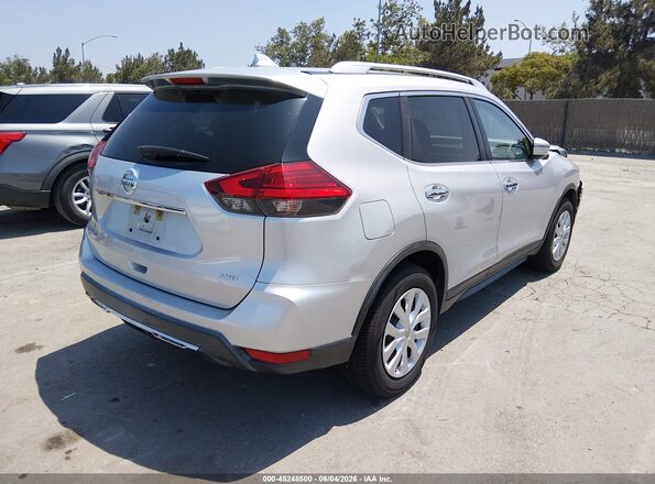 KNMAT2MV4HP552231 2017 NISSAN ROGUE Silver 