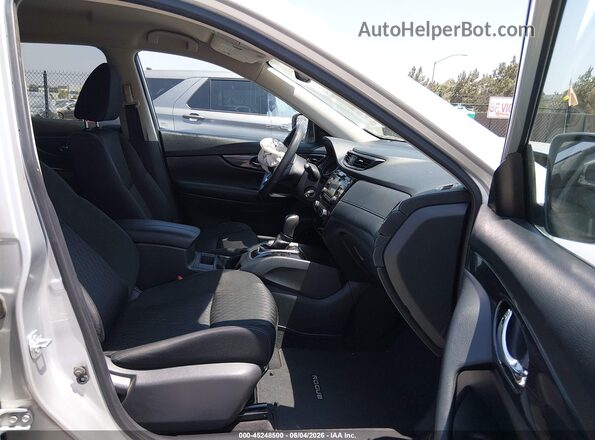 KNMAT2MV4HP552231 2017 NISSAN ROGUE Silver 