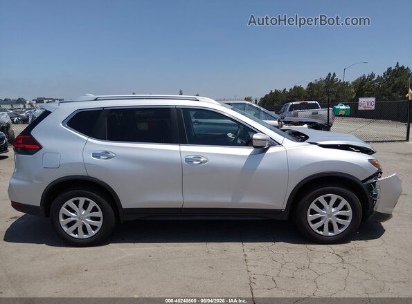 KNMAT2MV4HP552231 2017 NISSAN ROGUE Silver 