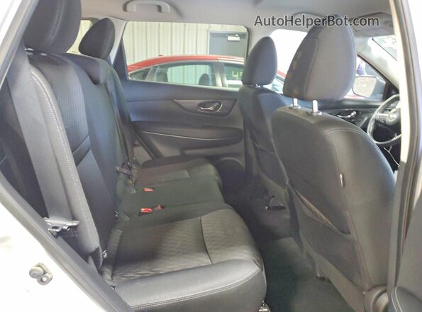 KNMAT2MV4LP531646 2020 NISSAN ROGUE Silver Հետևի նստատեղերի տեսք