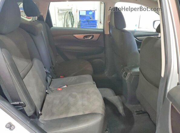 KNMAT2MV5GP704984 2016 NISSAN ROGUE Silver 