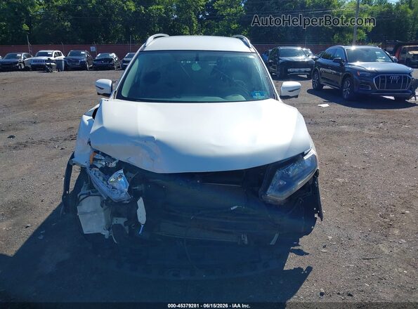 KNMAT2MV5GP730503 2016 NISSAN ROGUE White Front view