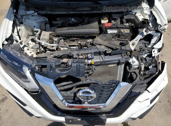 KNMAT2MV5HP521845 2017 NISSAN ROGUE White 