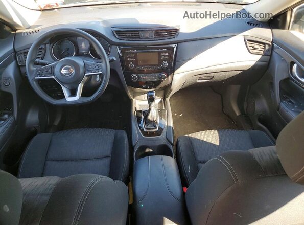KNMAT2MV5HP615630 2017 NISSAN ROGUE Черный 