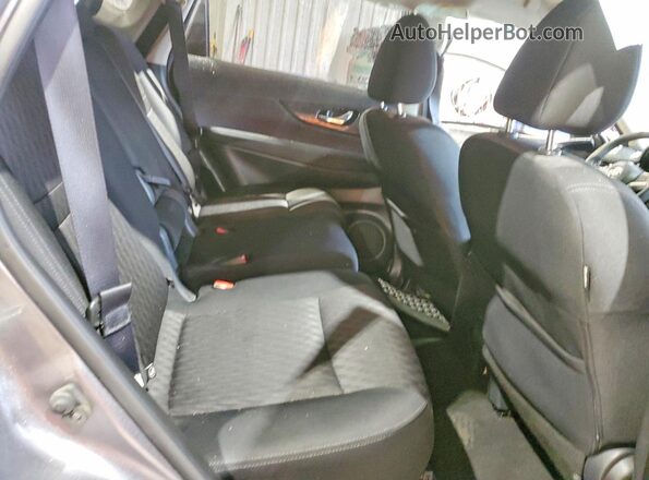 KNMAT2MV5JP569044 2018 NISSAN ROGUE Gray 
